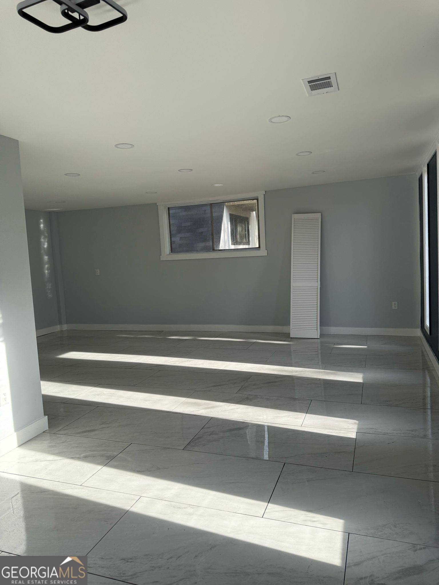 Riverdale, GA 30296,6774 Collier RD