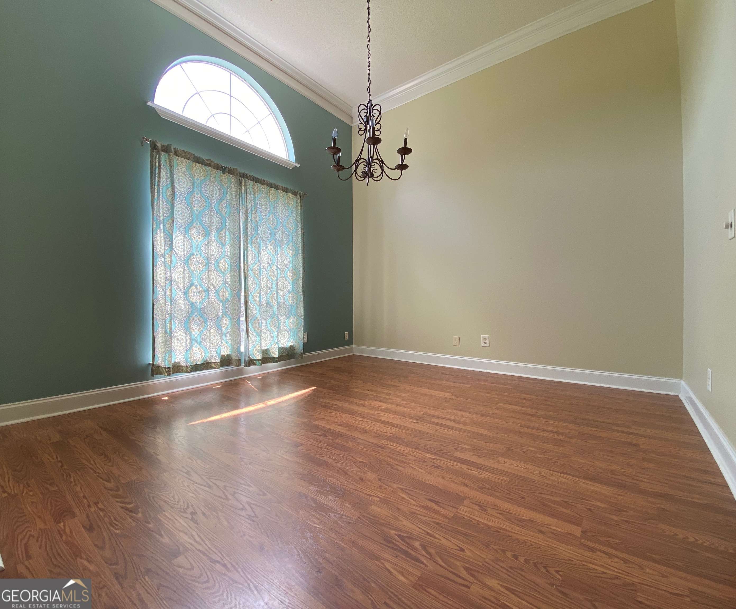 Perry, GA 31069,124 Lake Lillian DR