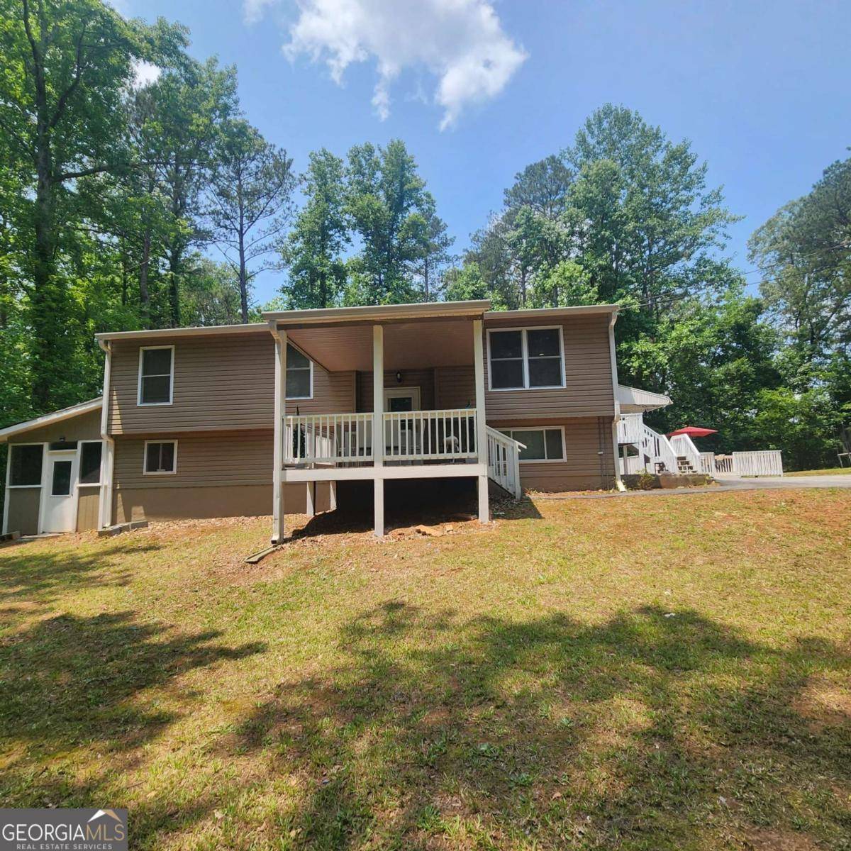 Douglasville, GA 30134,976 Bakers Bridge RD