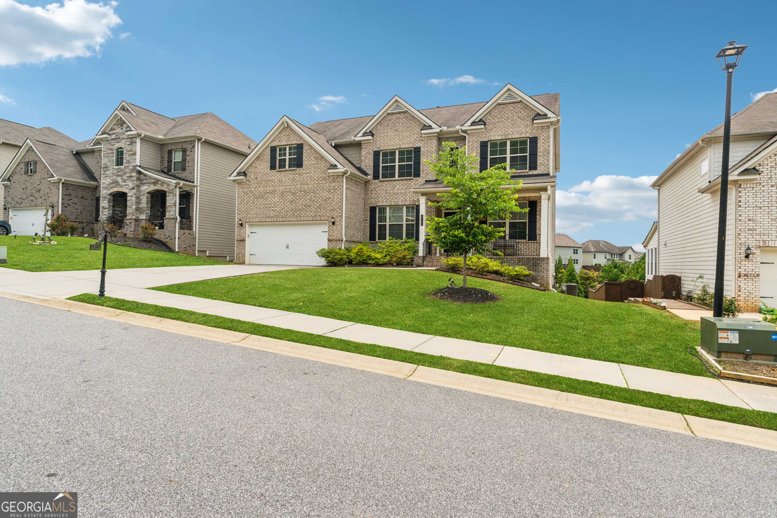 Alpharetta, GA 30004,3755 Gardenside CT