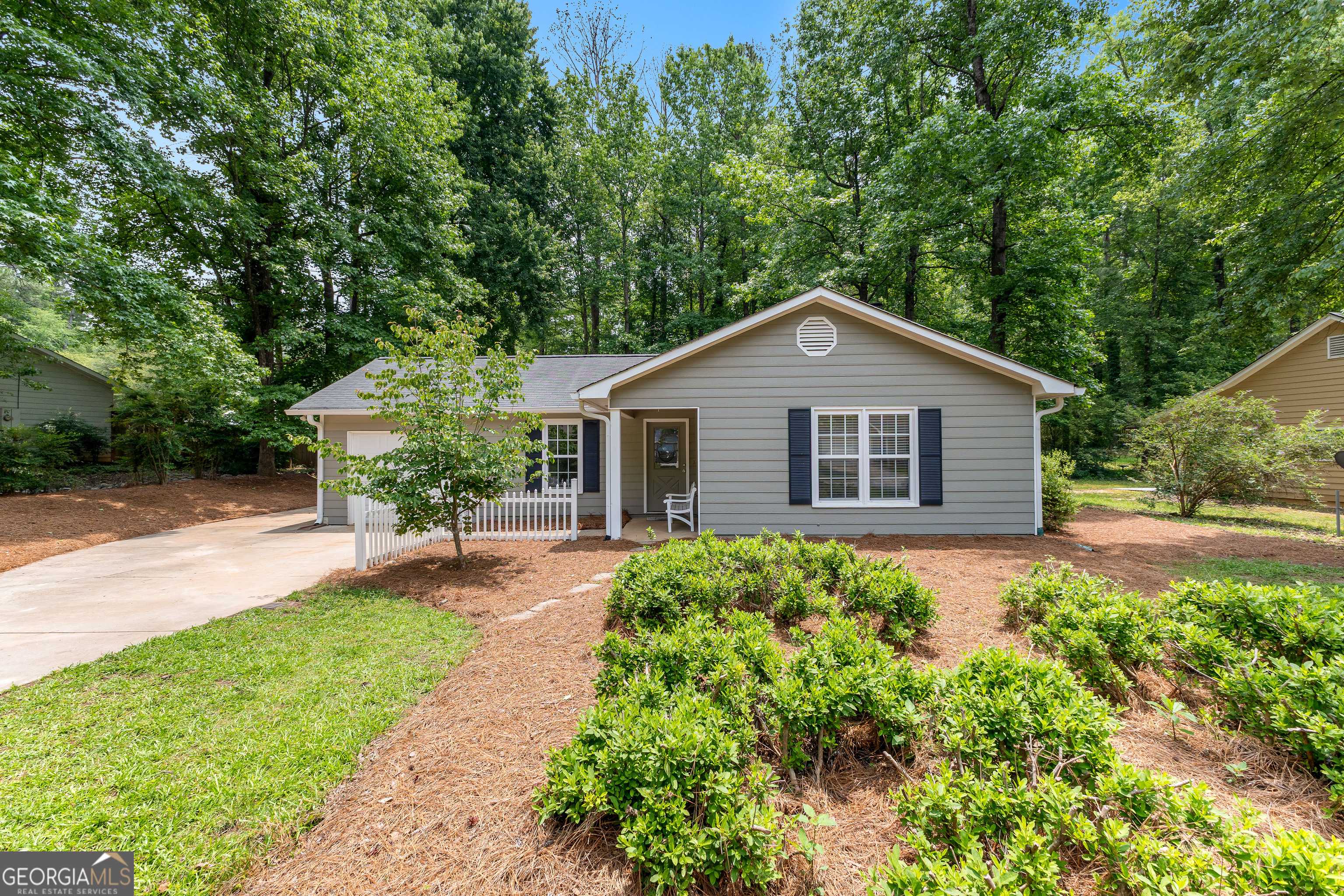 Peachtree City, GA 30269,810 Bedford PARK