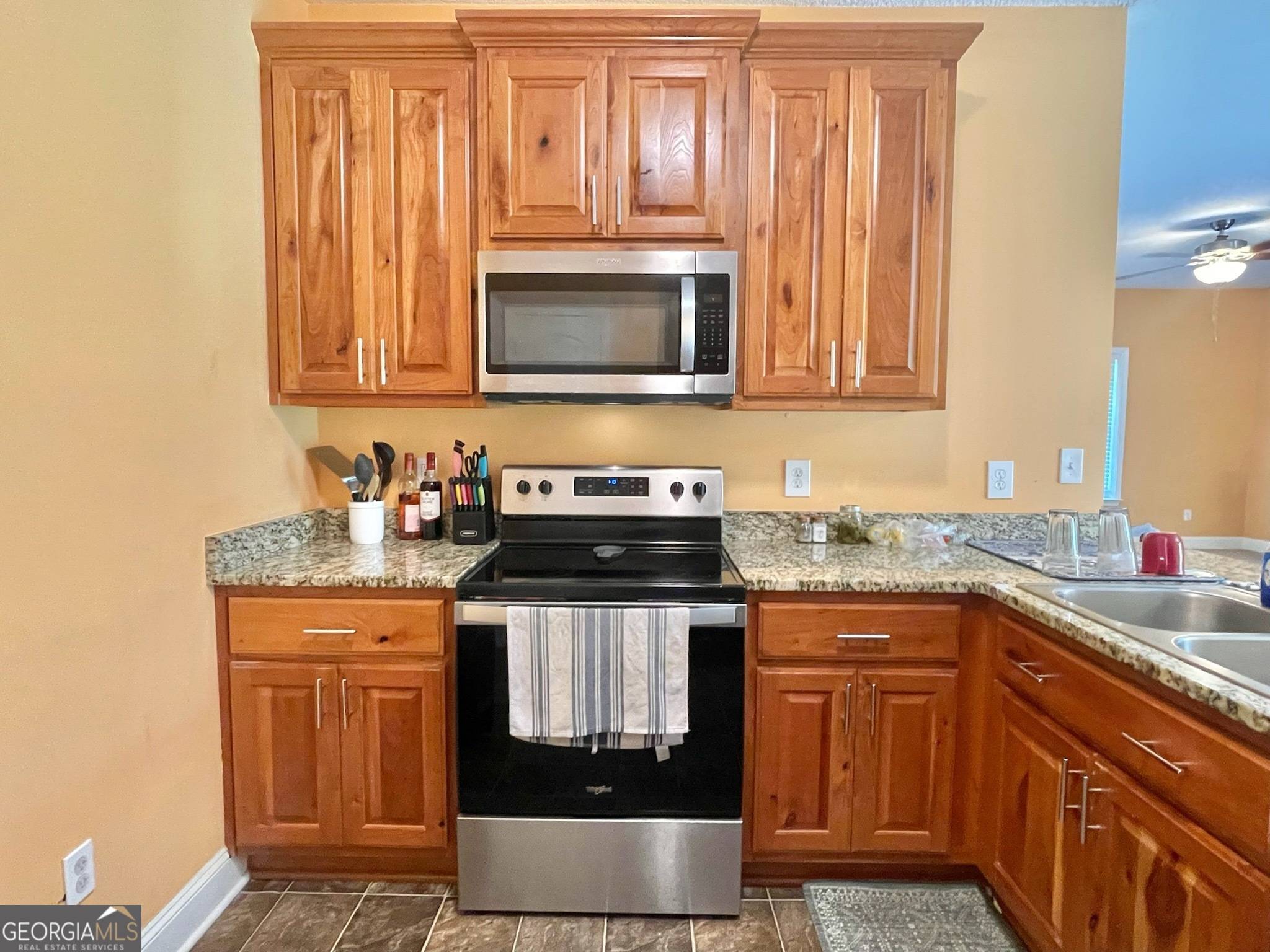 Toccoa, GA 30577,83 Henry Williams RD
