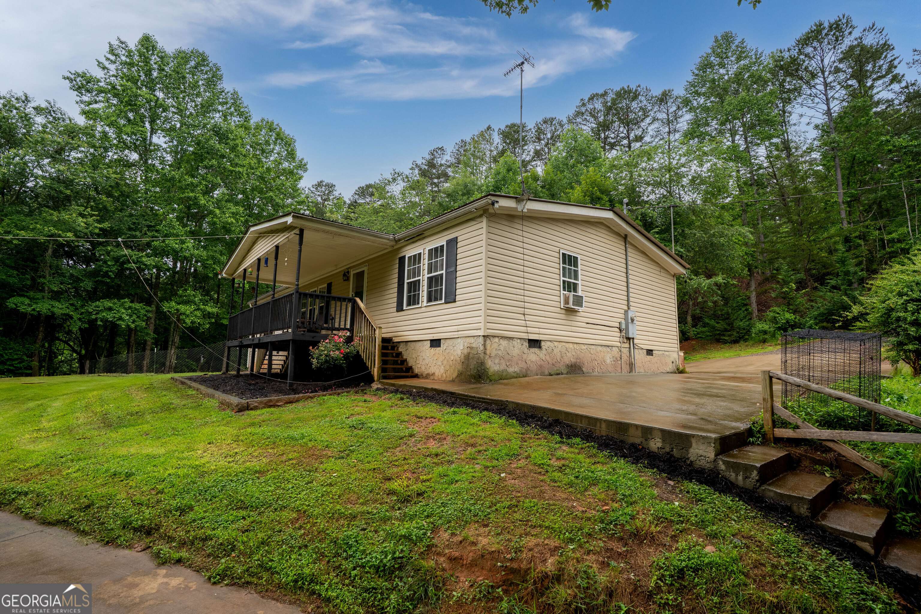 Dawsonville, GA 30534,157 Rosewood DR