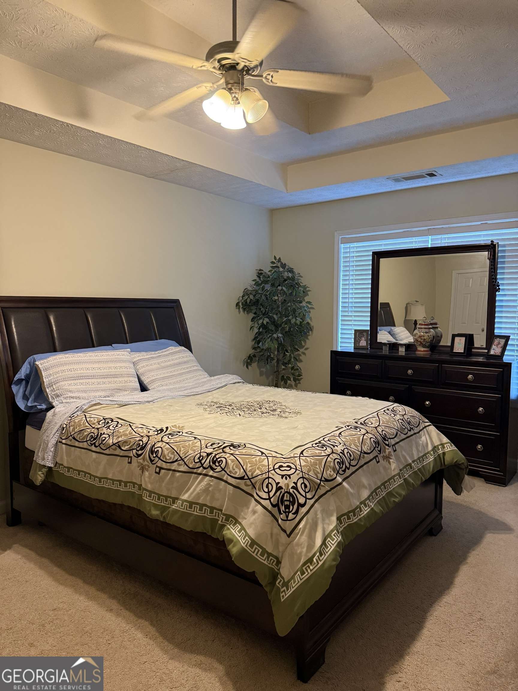 Jackson, GA 30233,328 N Oak ST