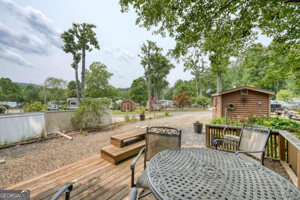 Blairsville, GA 30512,128 Bear BND