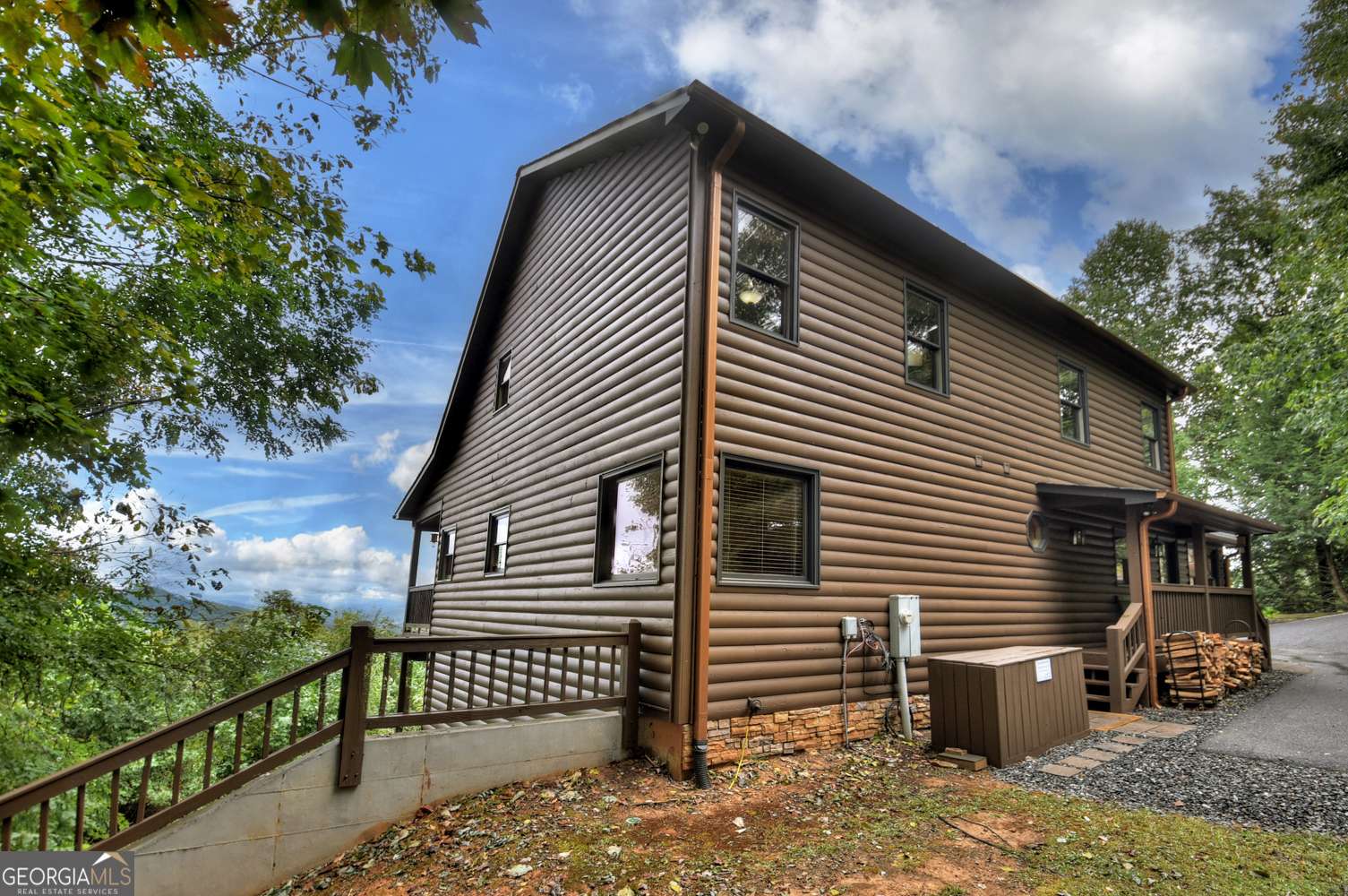 Mineral Bluff, GA 30559,300 Katahdin DR