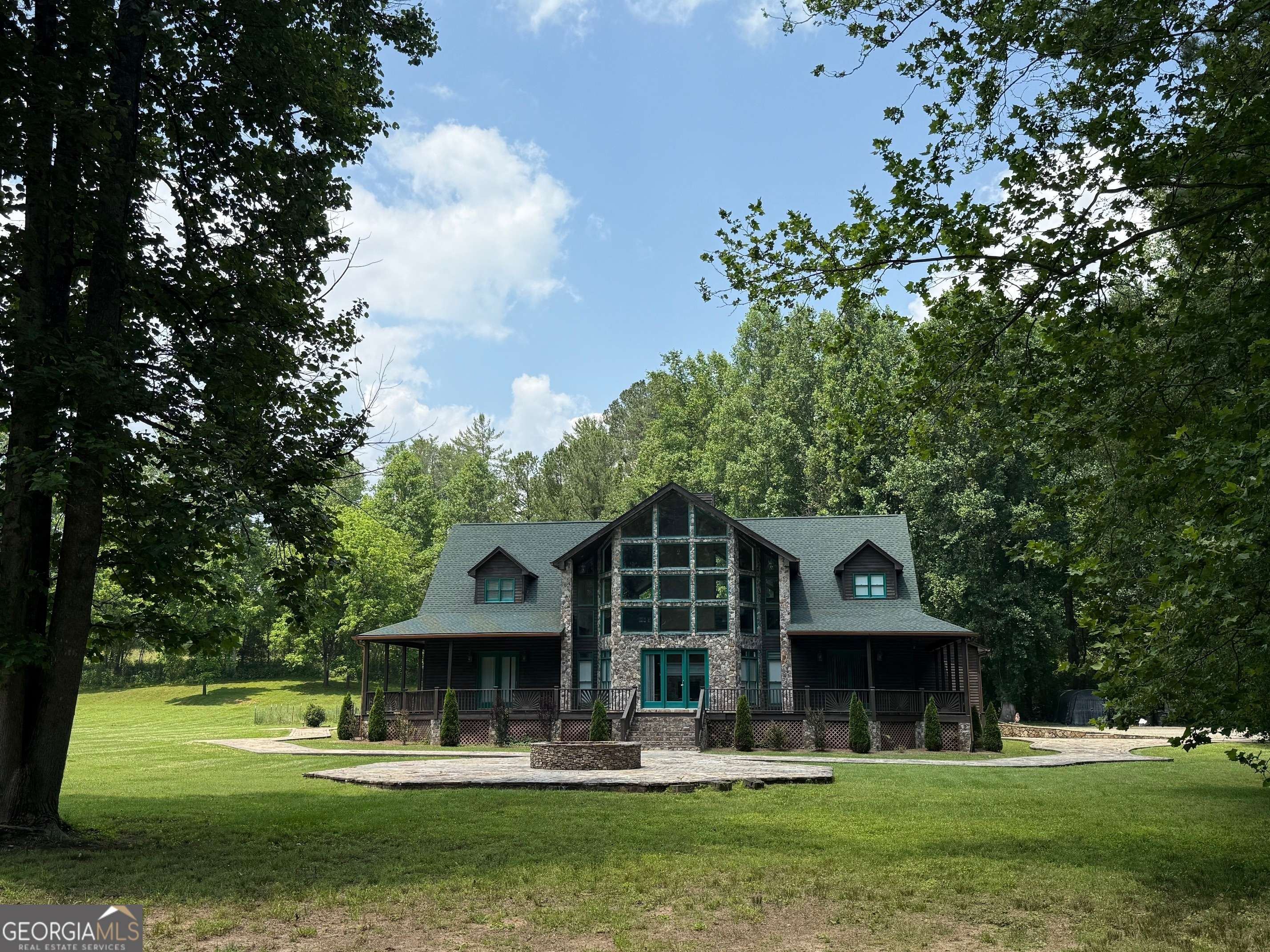 Dahlonega, GA 30533,33 T J Mote RD