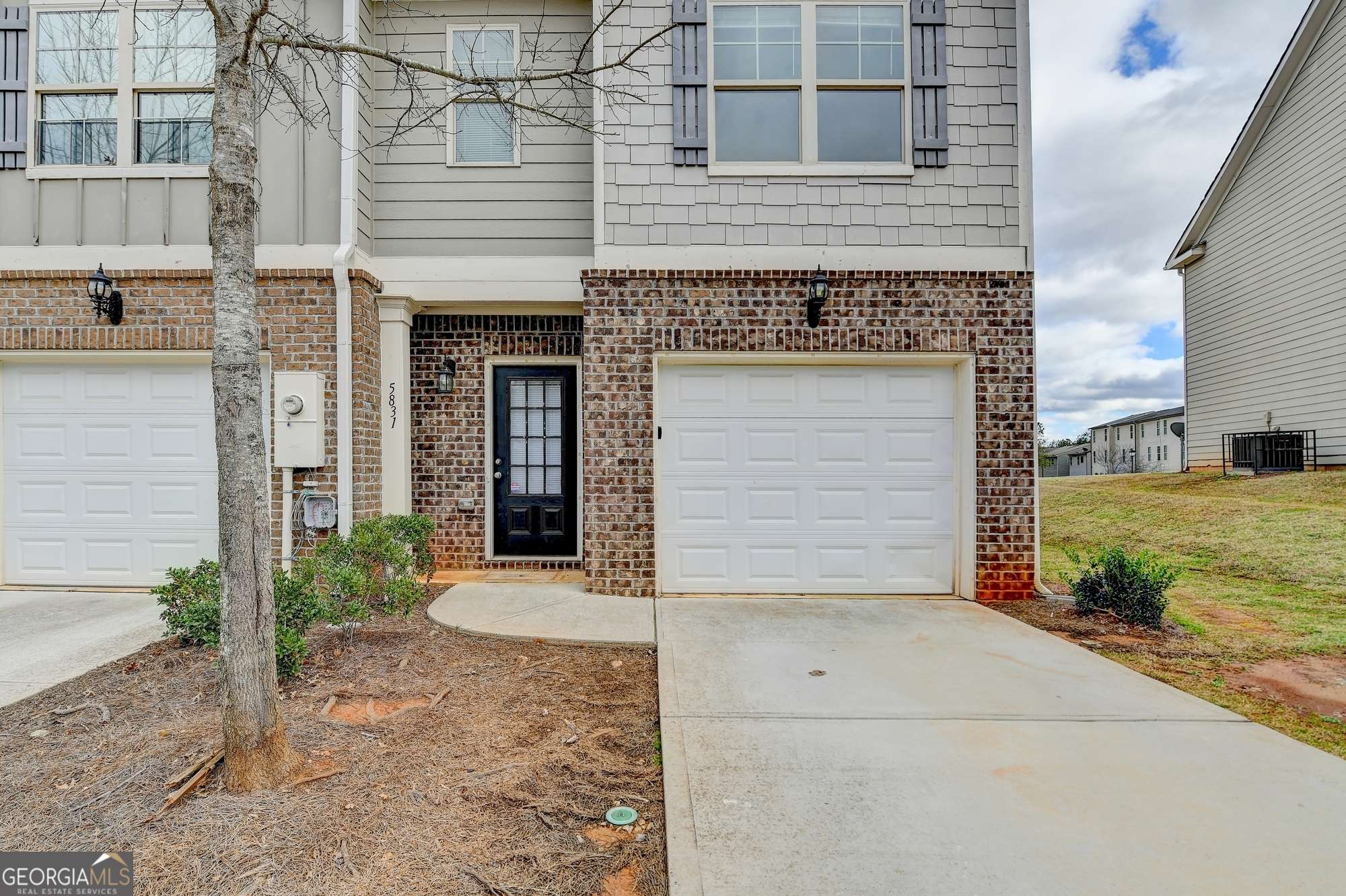 Lithonia, GA 30038,5831 Taka LN