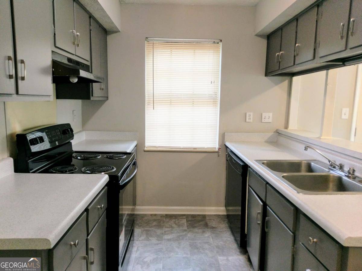 Morrow, GA 30260,2566 Stratford LN