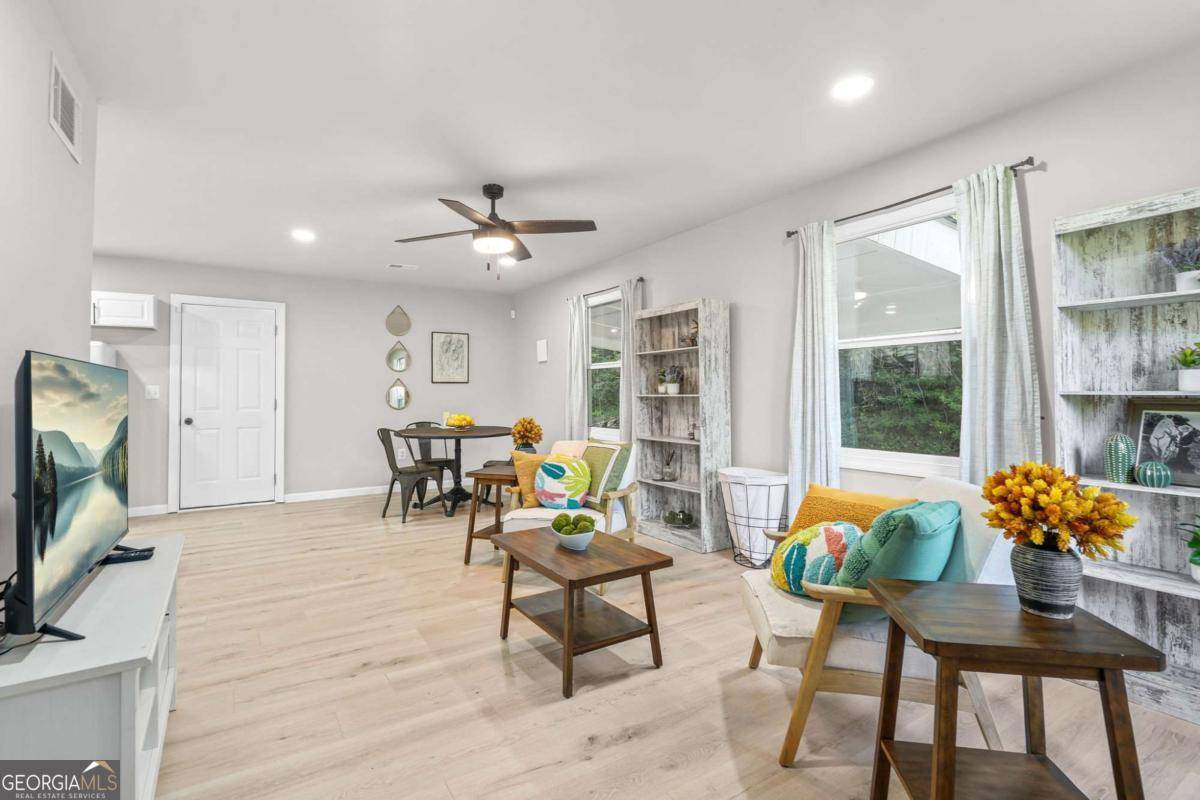 Atlanta, GA 30315,390 Lincoln PL SW