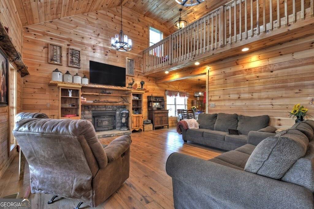 Ellijay, GA 30540,207 Joliet DR