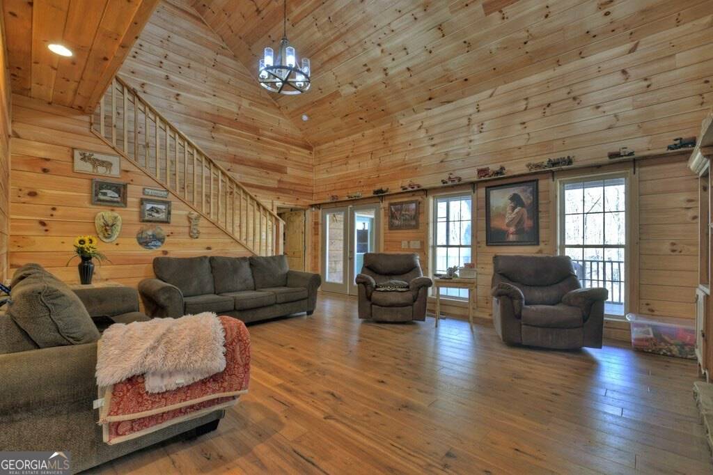 Ellijay, GA 30540,207 Joliet DR