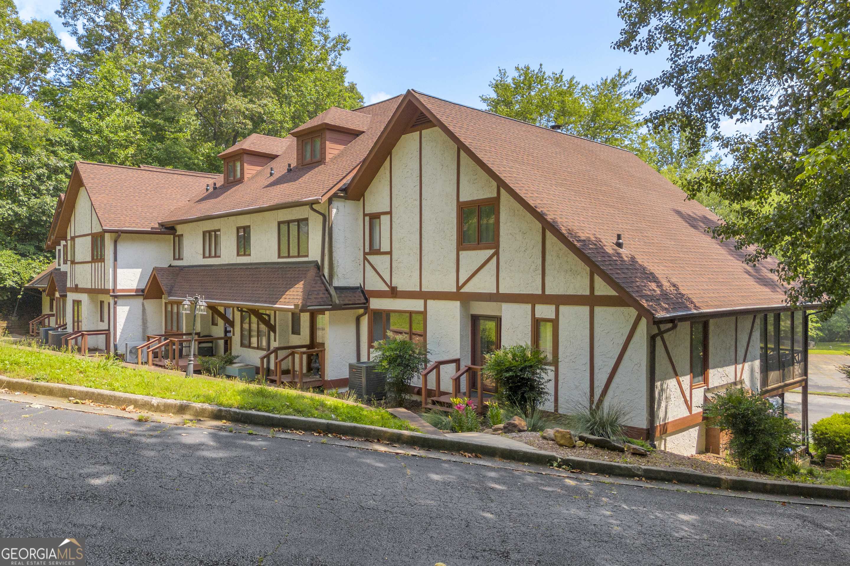 Helen, GA 30545,327 Brucken Strasse #609