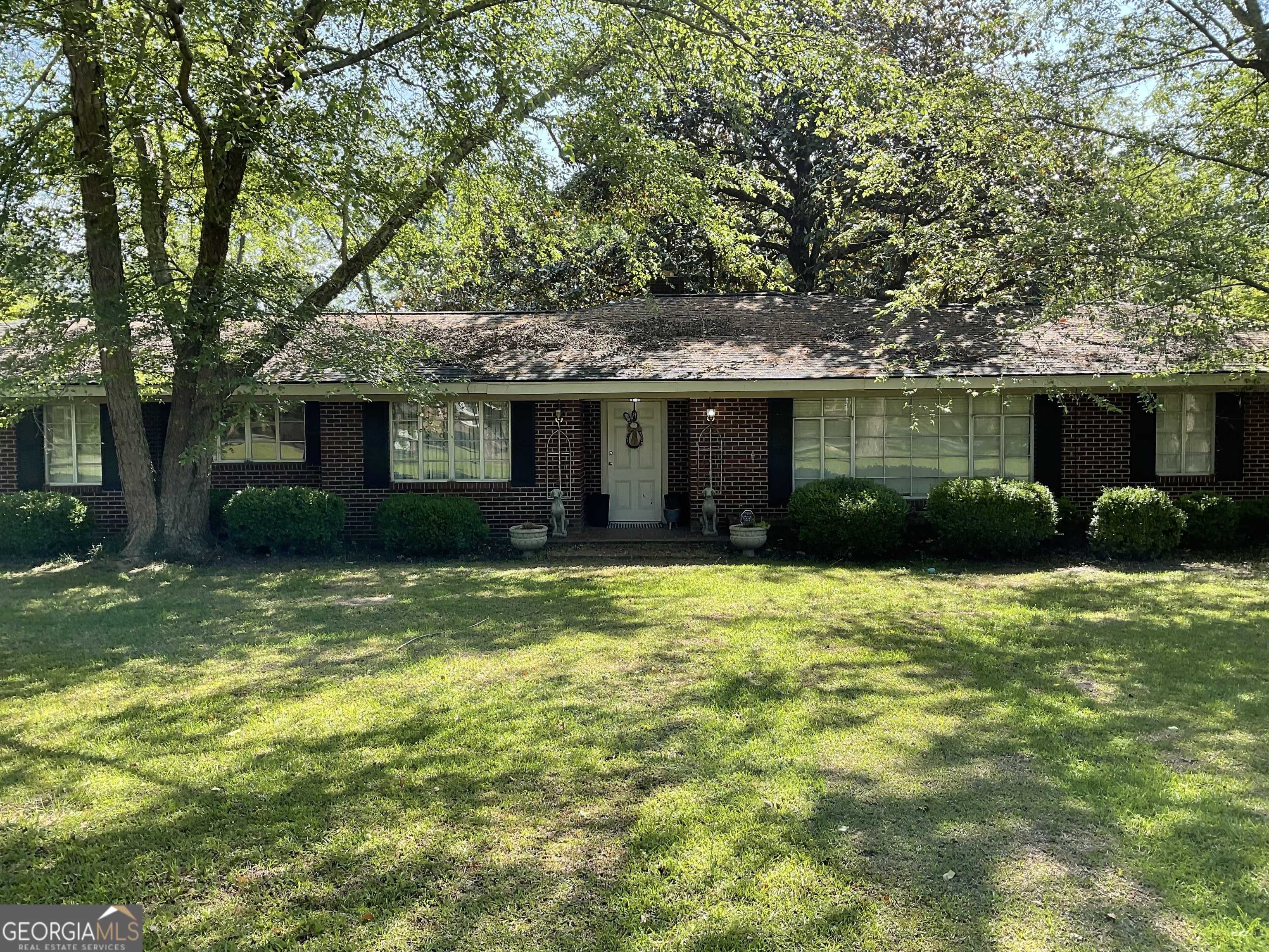 Camilla, GA 31730,100 S Macarthur DR