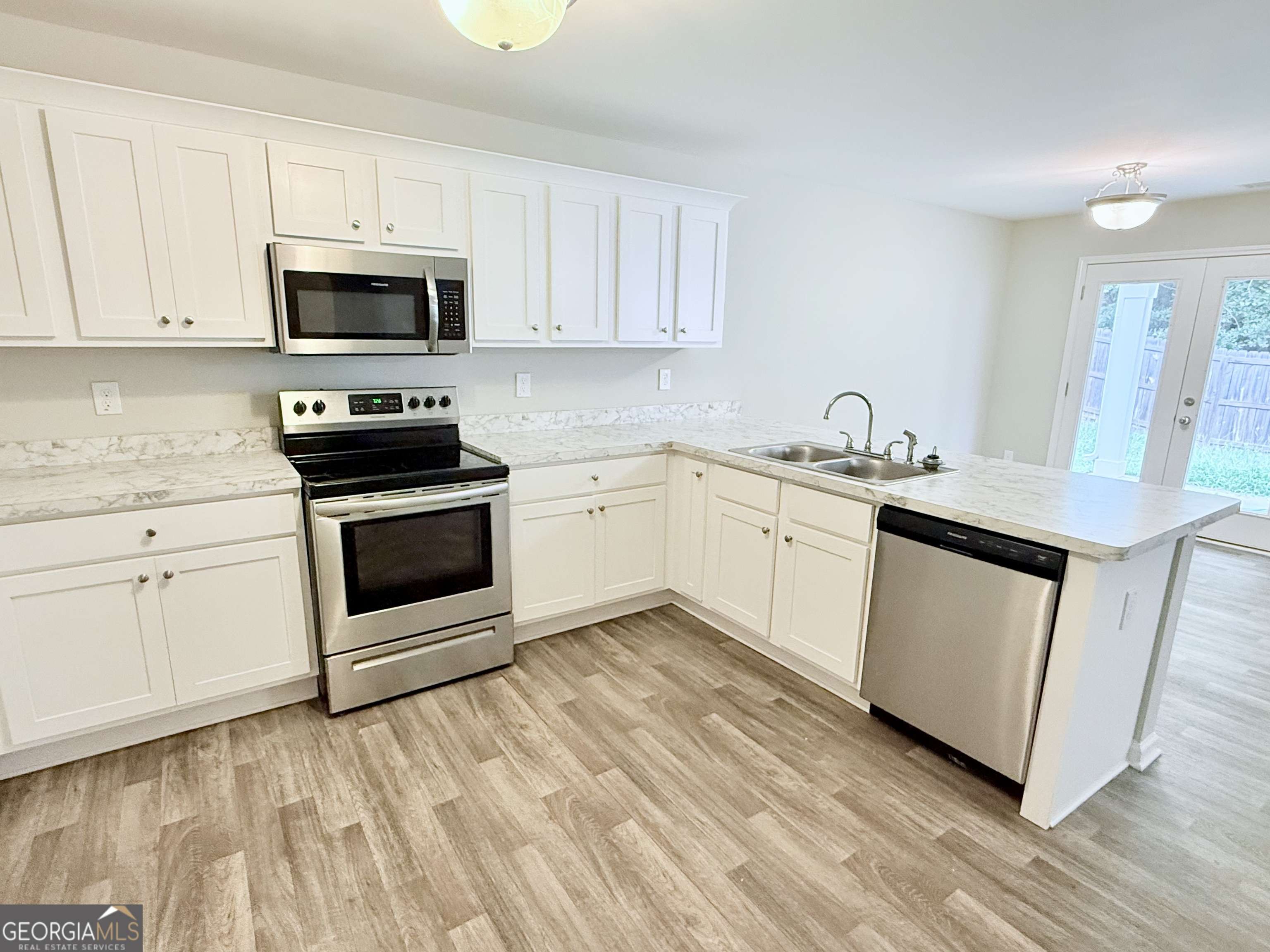 Milner, GA 30257,123 Charleston LN