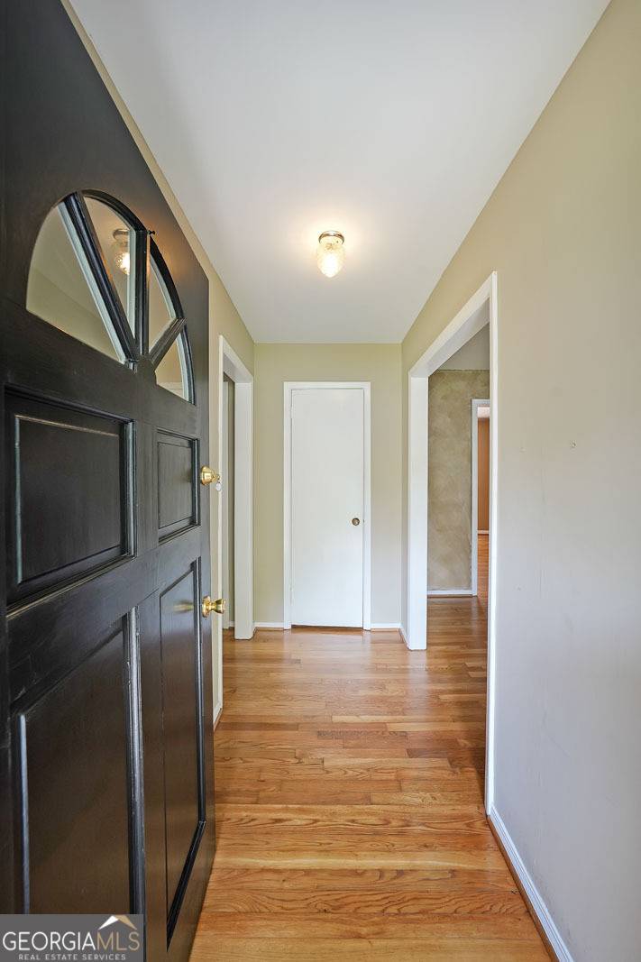 Brookhaven, GA 30319,2394 Burch CIR NE