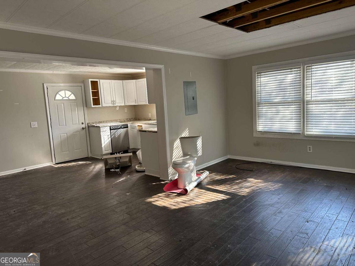 Snellville, GA 30039,915 Lake DR