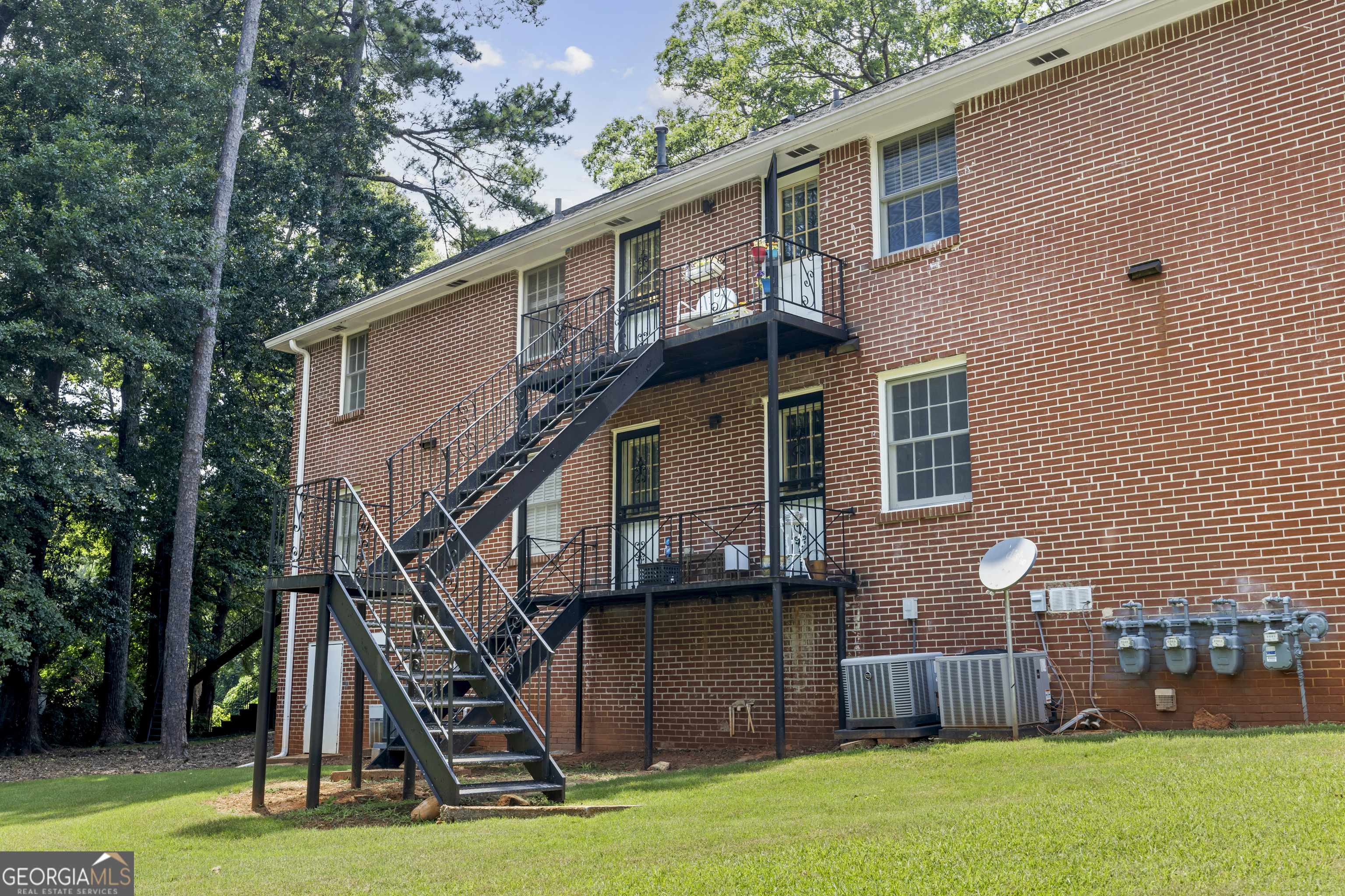Decatur, GA 30030,135 E Hill St #22