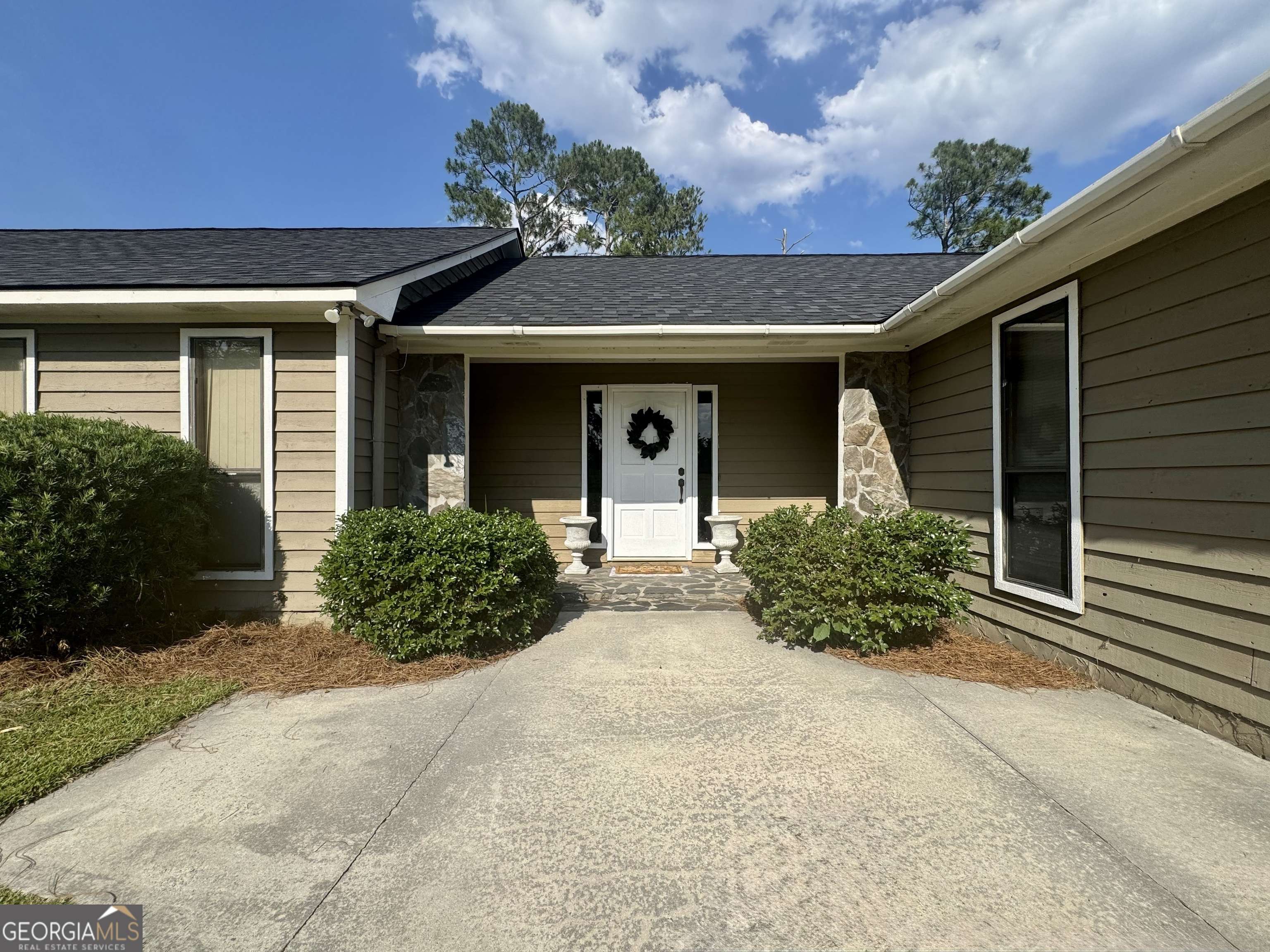 Douglas, GA 31535,1325 Baymeadows Dr W