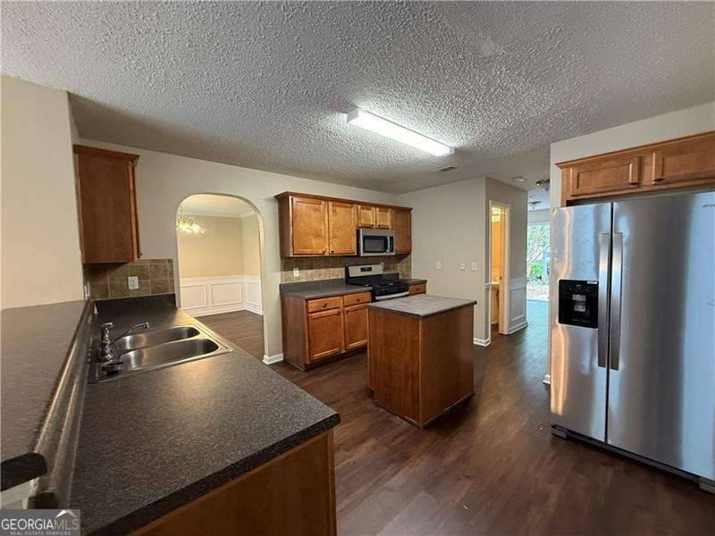 Hampton, GA 30228,330 Kentwood Springs DR