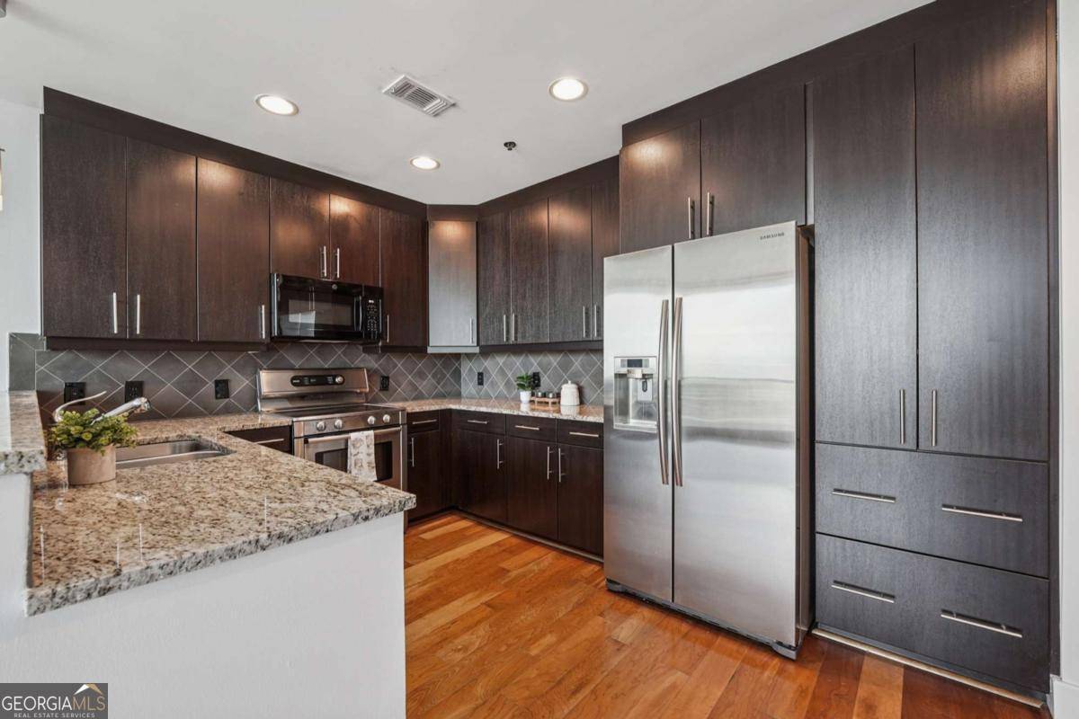 Atlanta, GA 30309,1080 Peachtree ST NE #2416