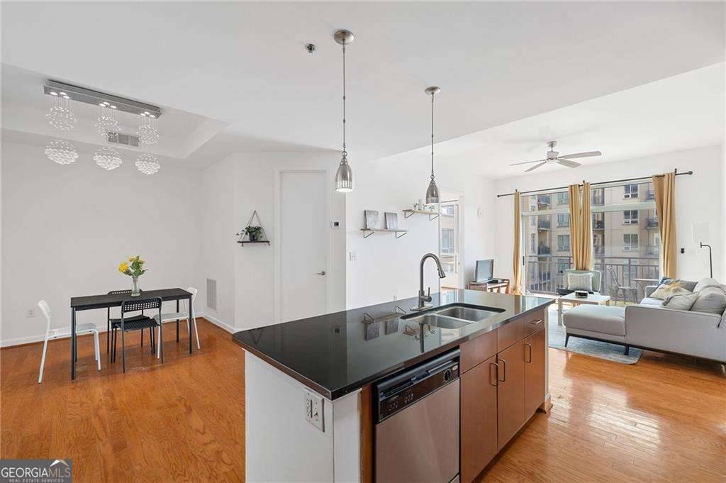 Atlanta, GA 30324,711 Cosmopolitan DR NE #300