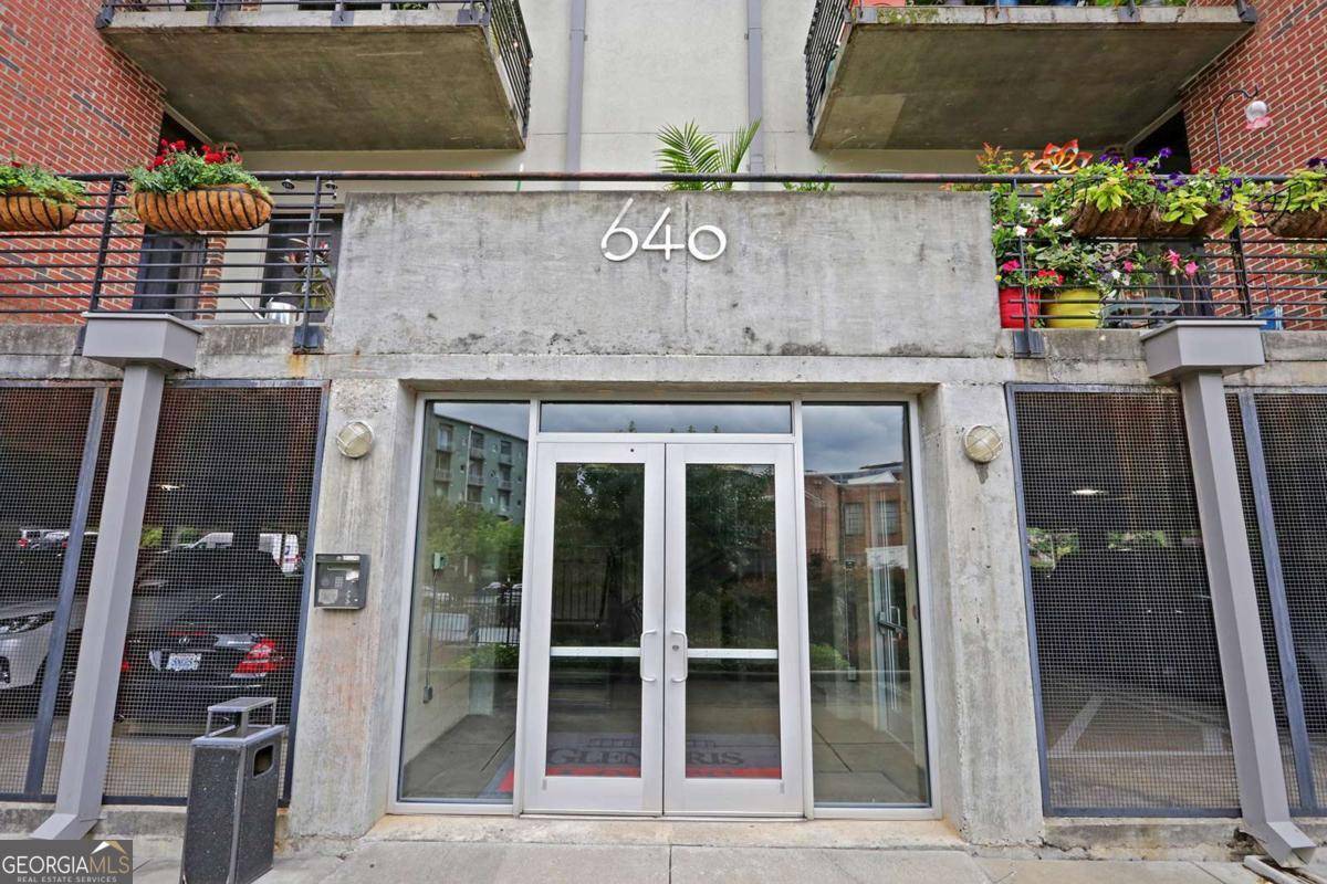 Atlanta, GA 30308,640 GLEN IRIS DR NE #602