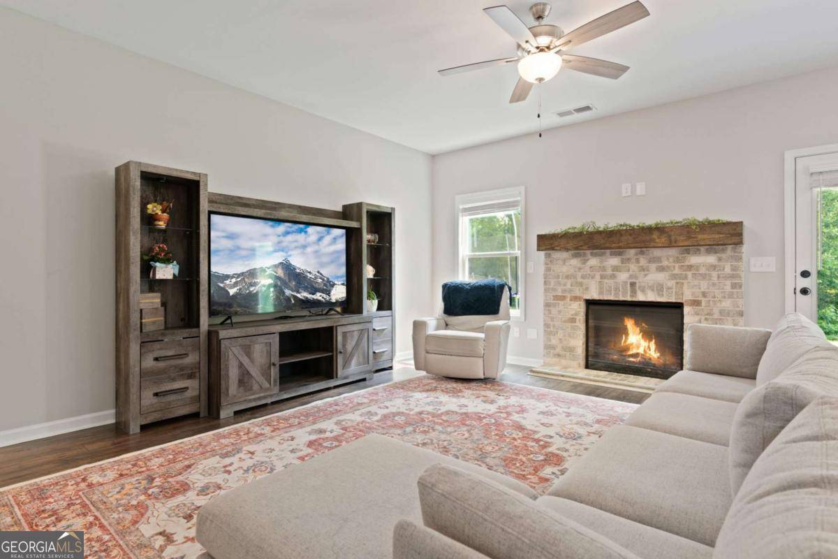 Carrollton, GA 30117,125 Kingston CIR