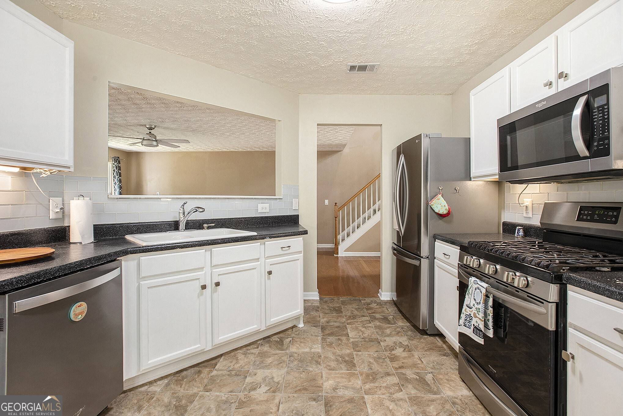 Canton, GA 30114,325 Meadows LN