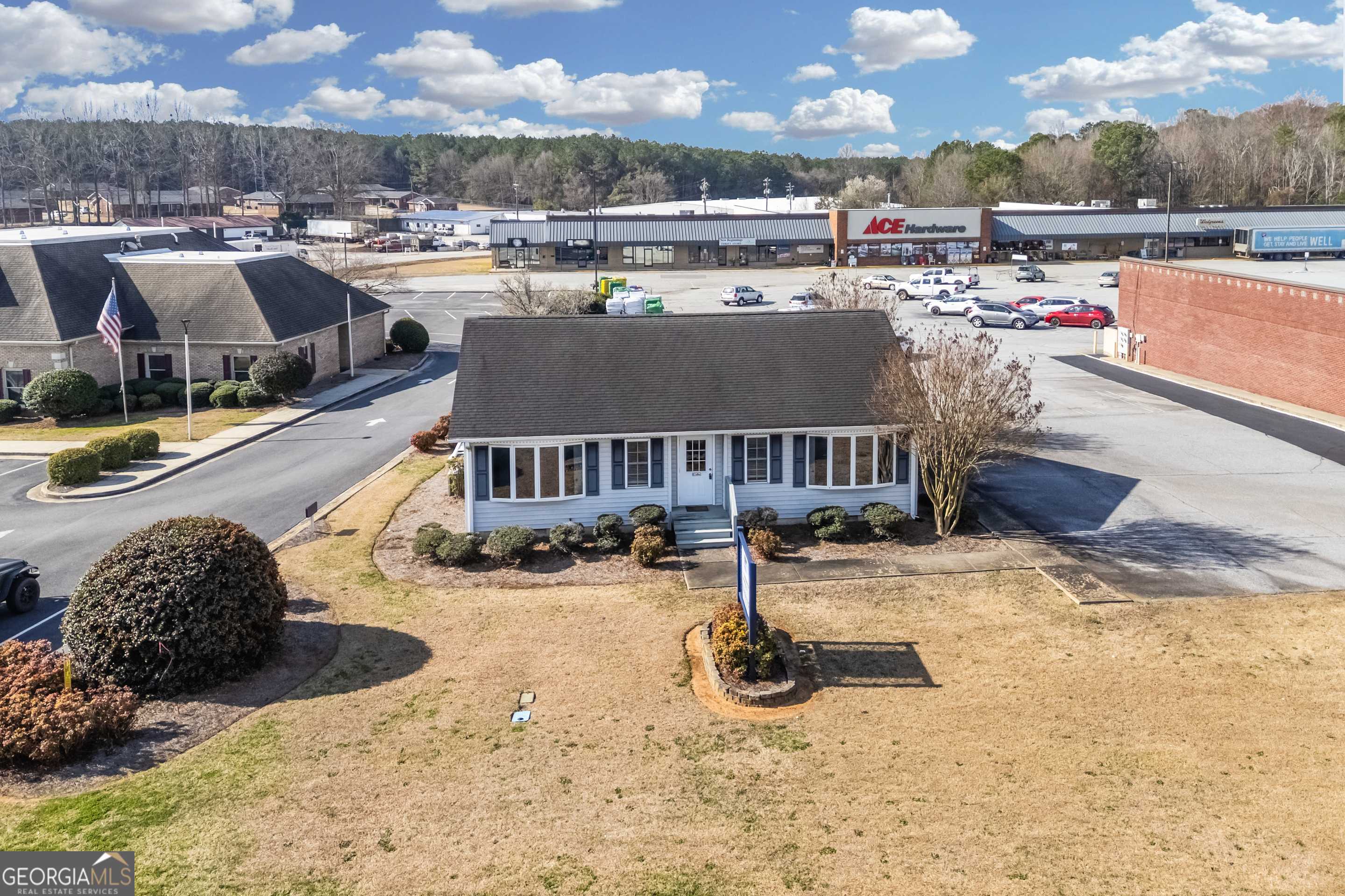 Lavonia, GA 30553,13325 Jones ST