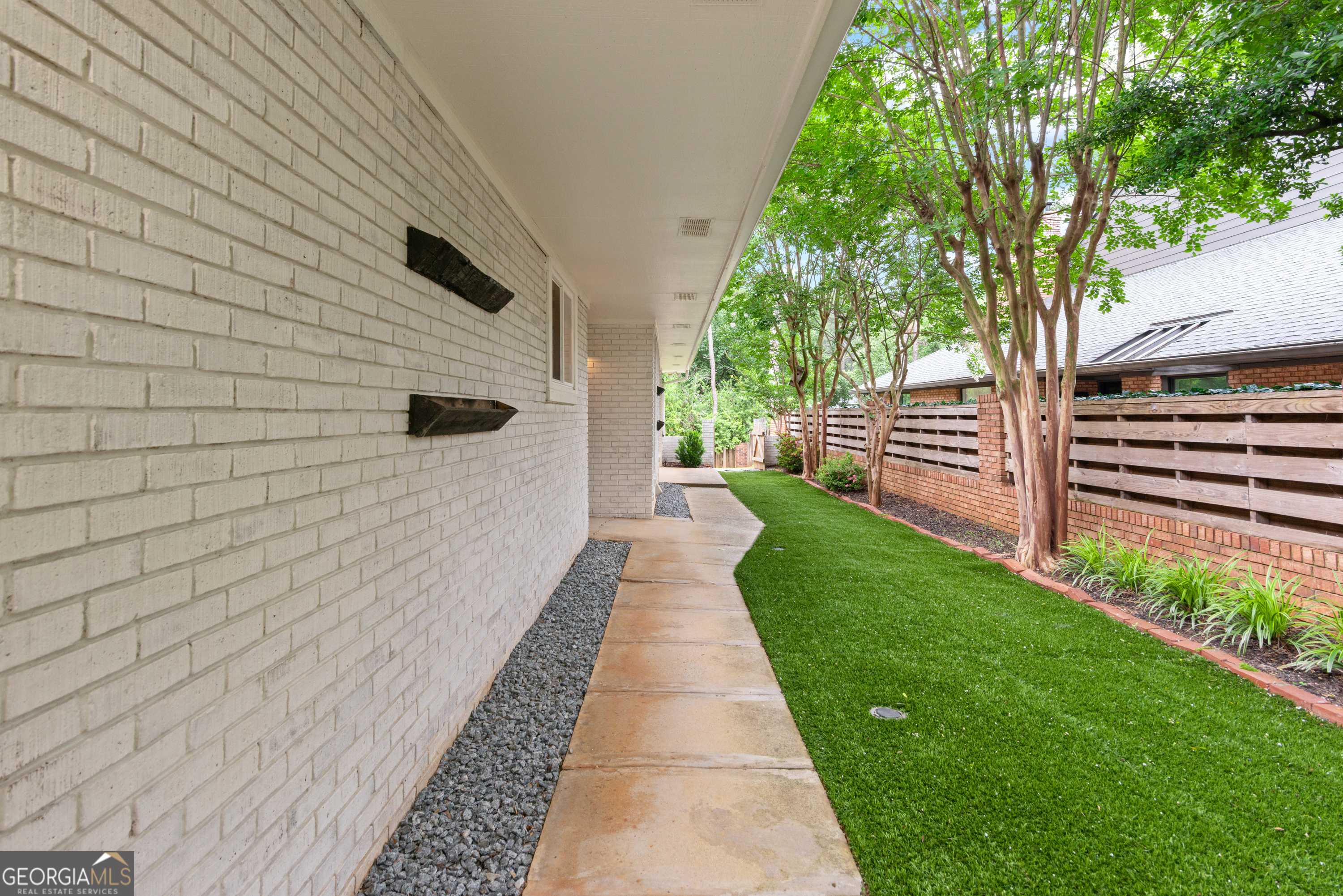 Atlanta, GA 30328,230 Halah CIR