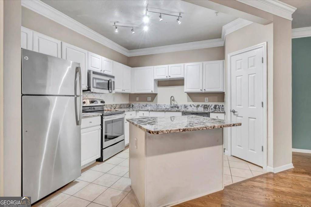Dunwoody, GA 30338,1850 Cotillion DR #3305