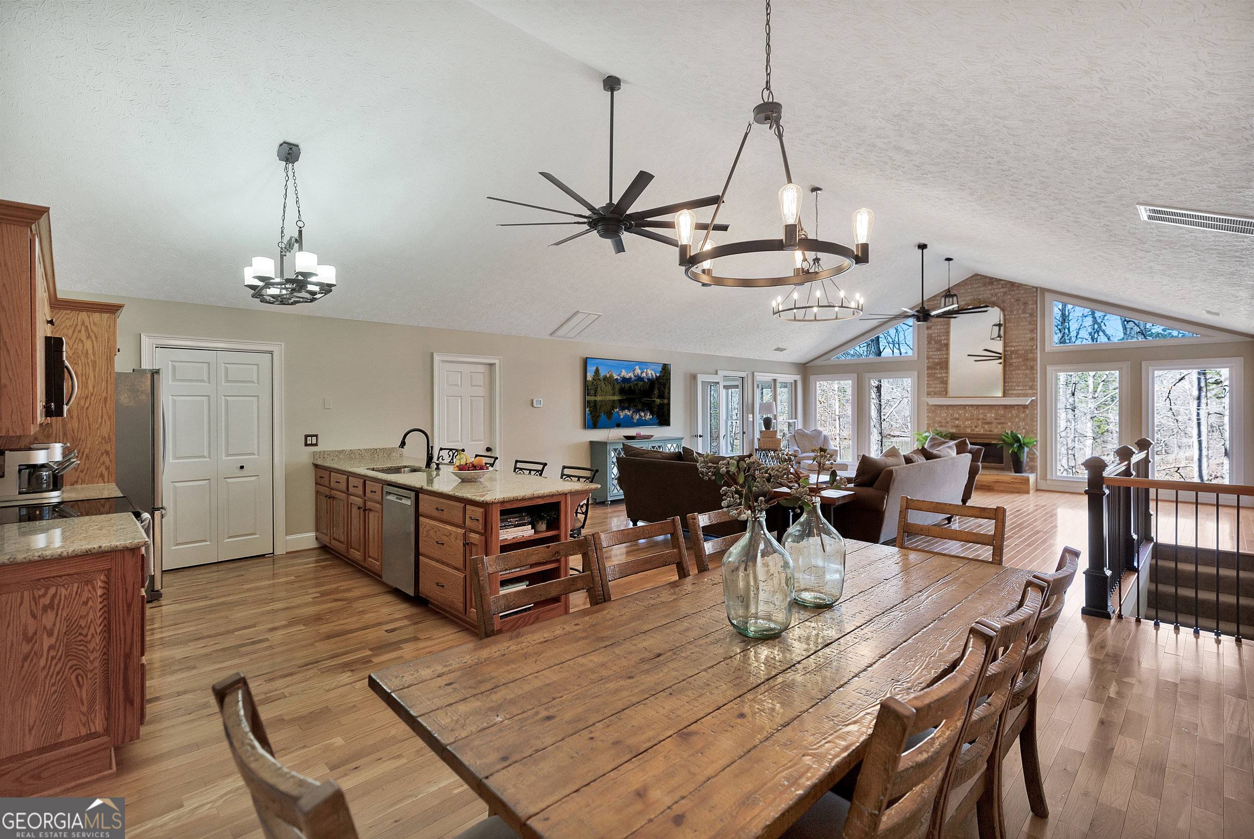 Martin, GA 30557,201 Hickory Hill LN