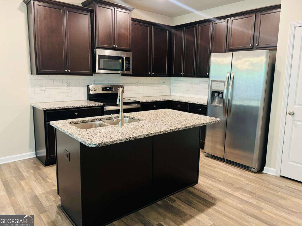 Atlanta, GA 30349,4957 Elm Brook