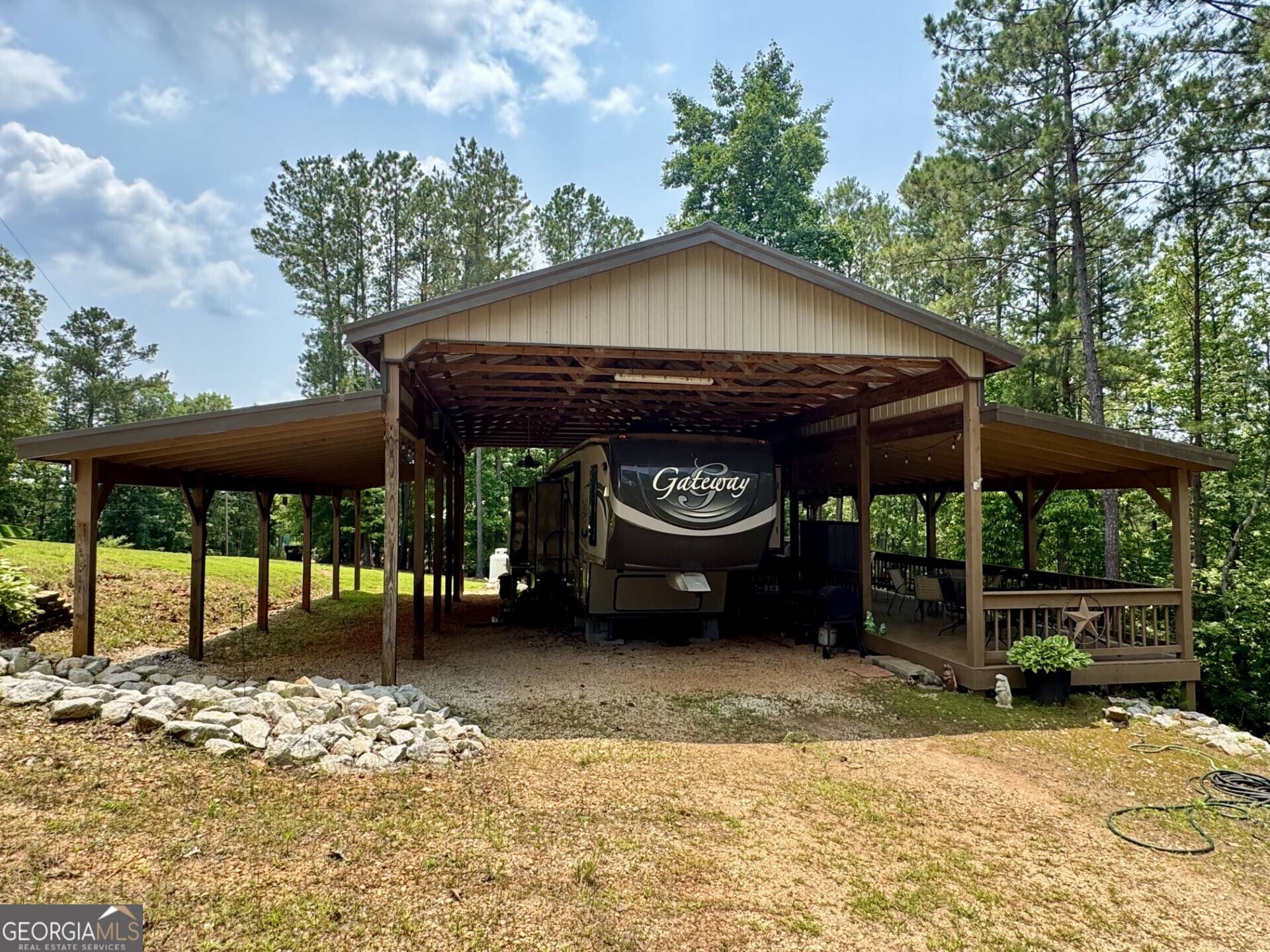 Wedowee, AL 36278,76 Rock Creek RD