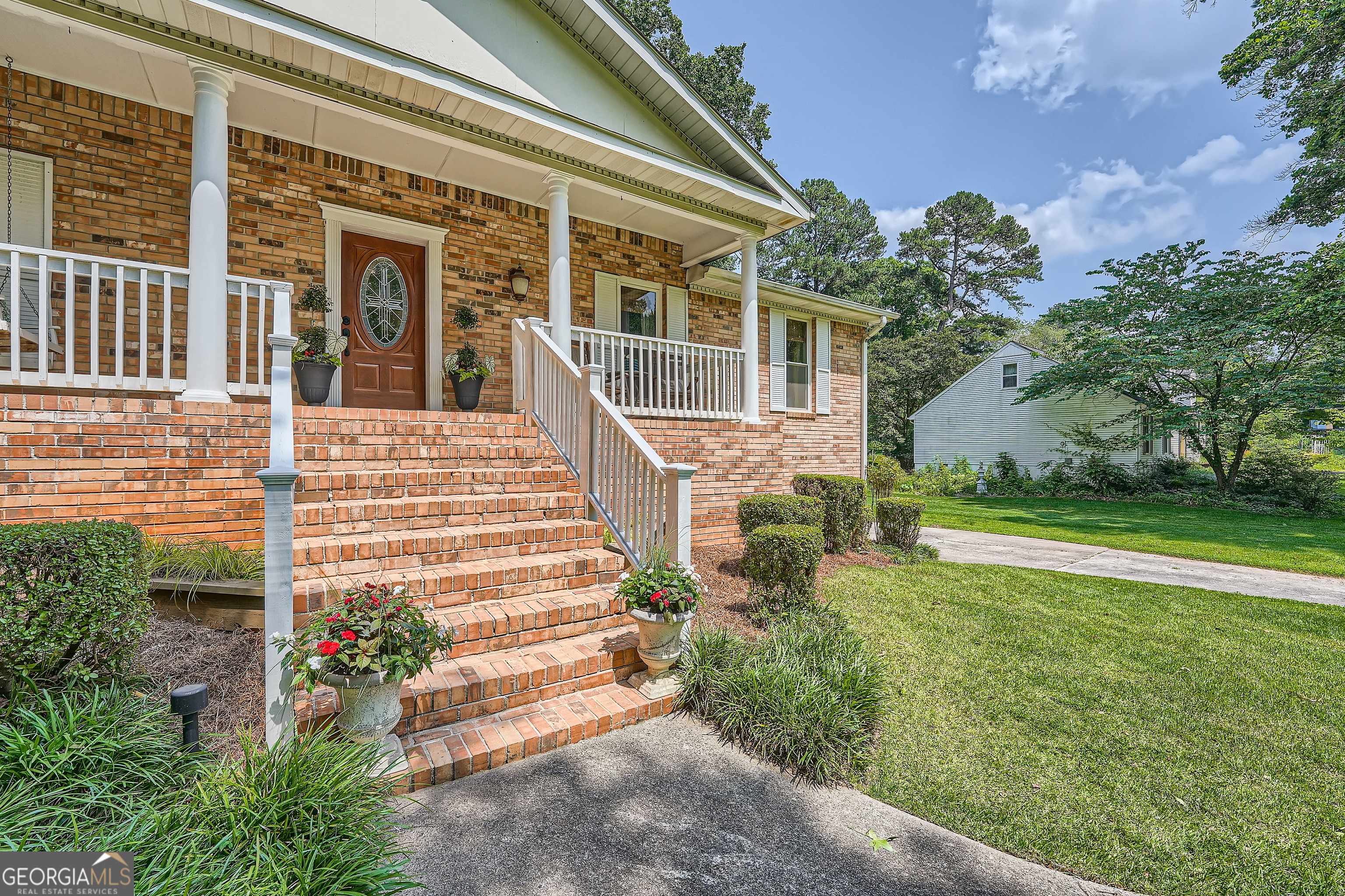 Duluth, GA 30096,3812 Chattawood DR