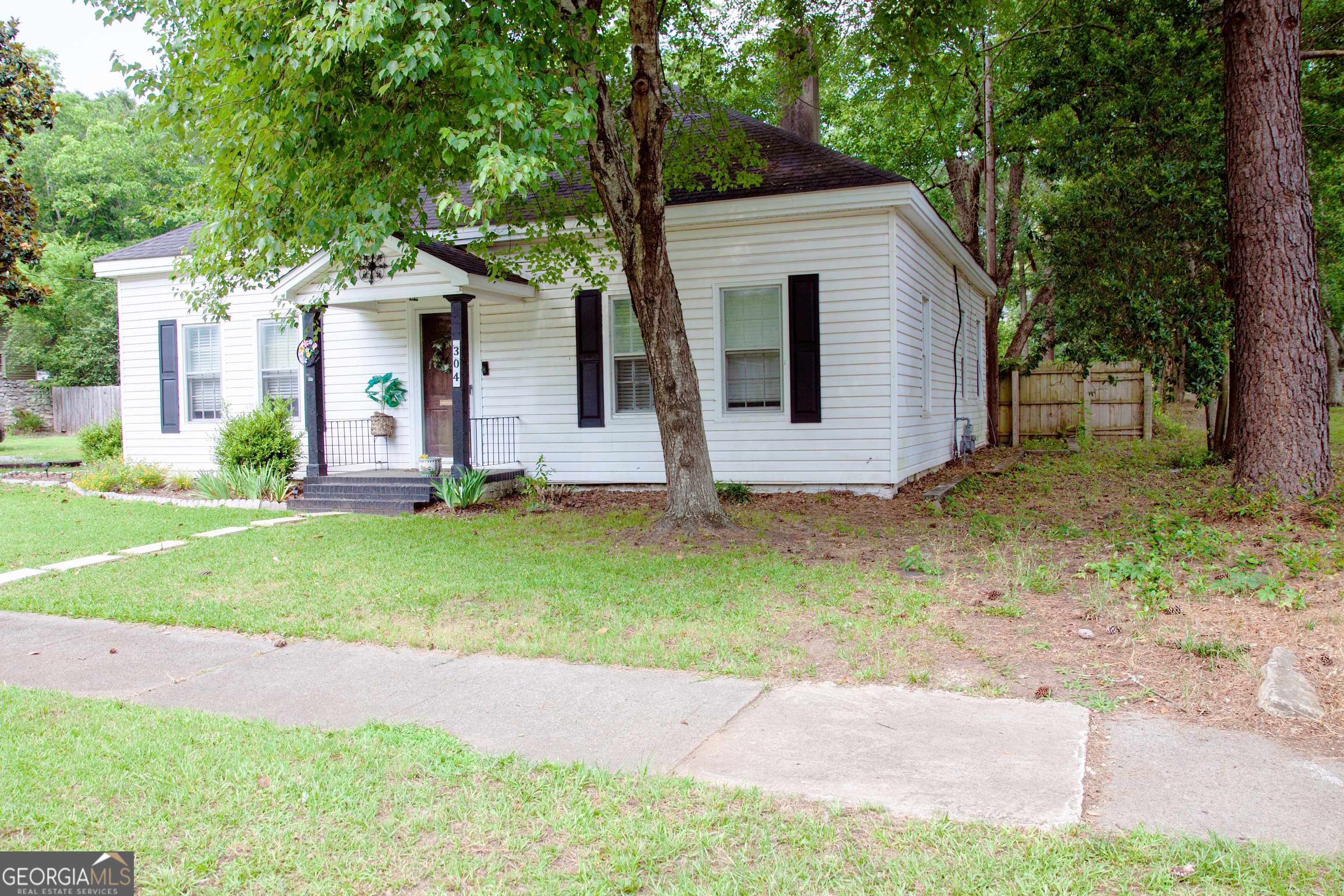 Sandersville, GA 31082,304 Warthen ST