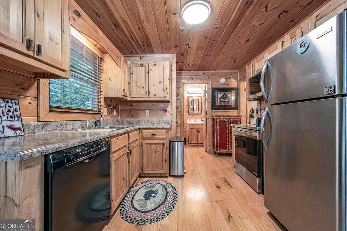 Blue Ridge, GA 30513,9 Dean CT