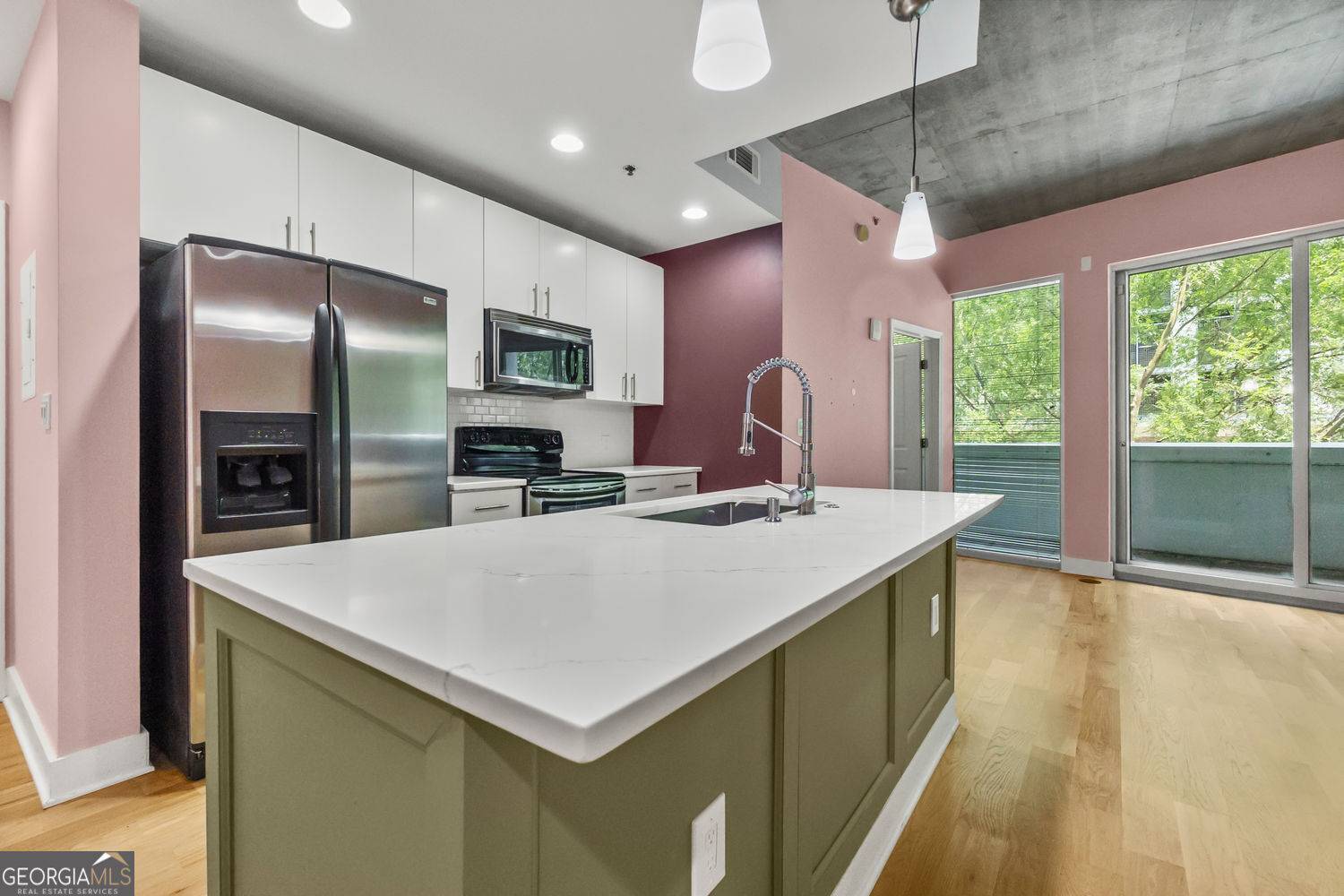 Atlanta, GA 30309,950 W Peachtree ST NW #410