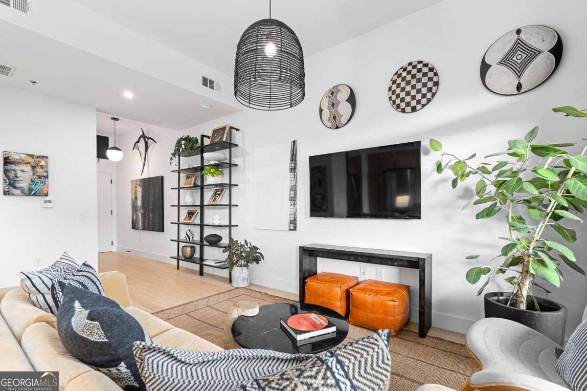 Atlanta, GA 30308,567 Ponce De Leon AVE NE #321