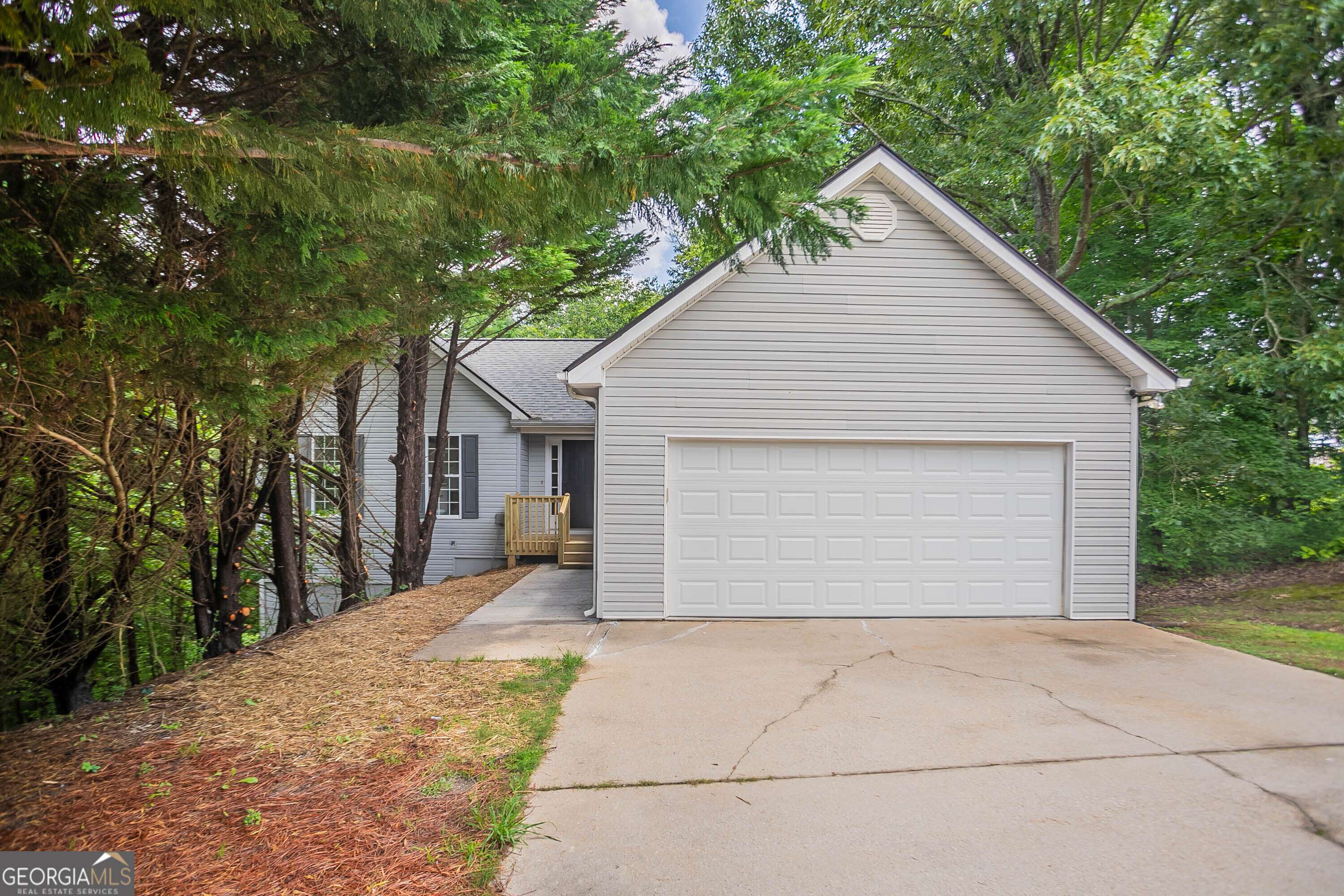 Flowery Branch, GA 30542,5096 Limerick LN