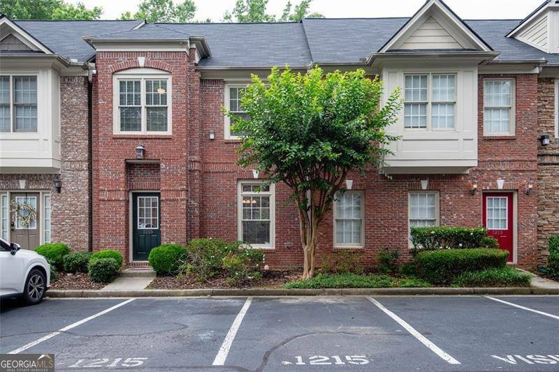 Roswell, GA 30076,1215 Harris Commons PL