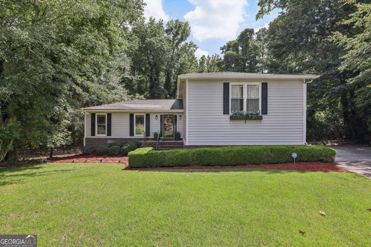 Atlanta, GA 30338,1487 W Bend Creek CT