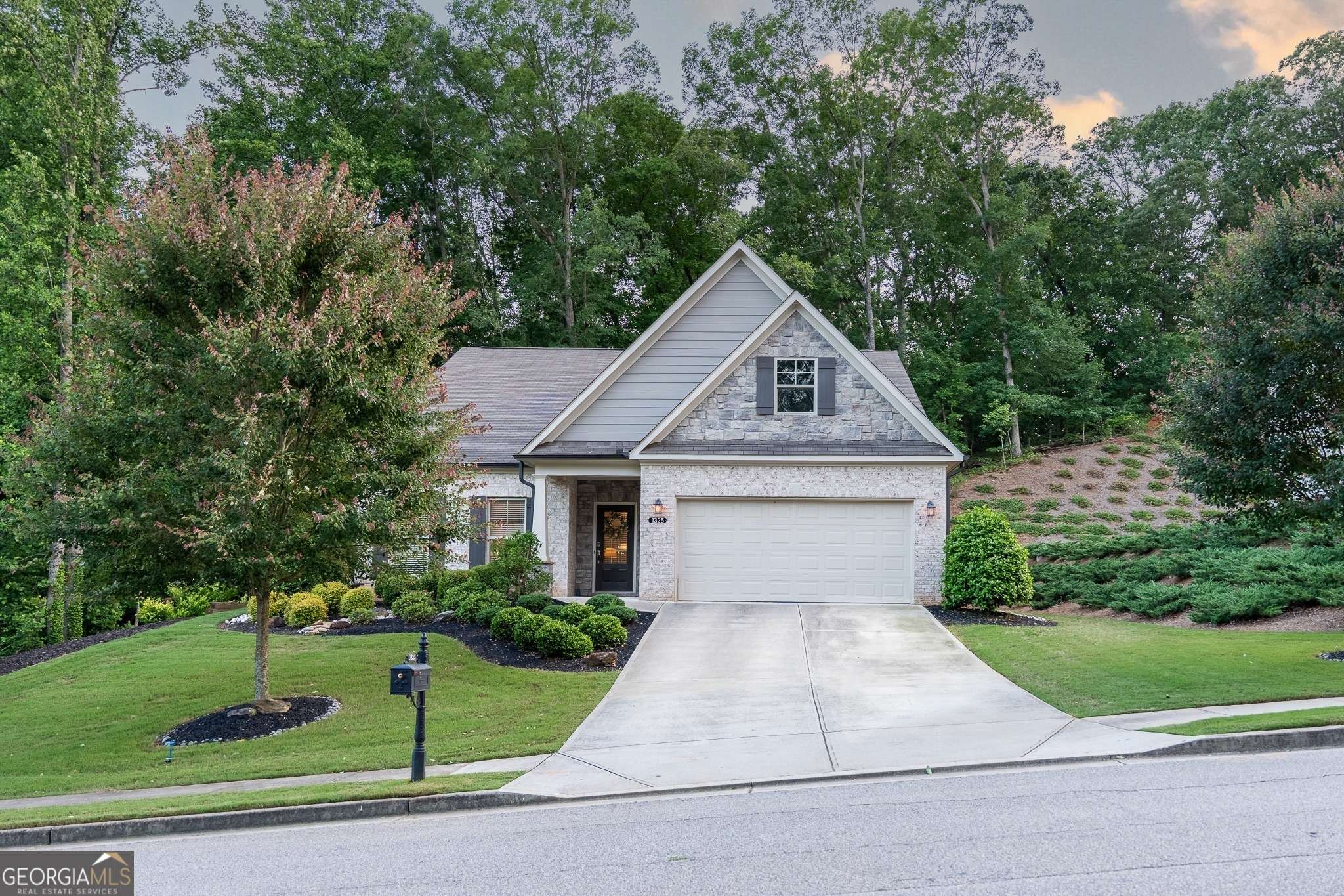 Gainesville, GA 30501,1325 Burnam Wood Dr
