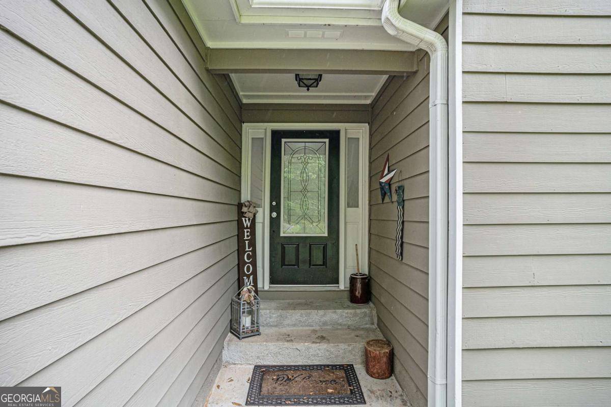 Senoia, GA 30276,220 Spring CIR