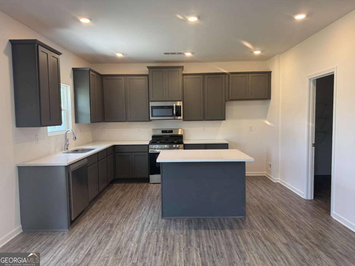 Canton, GA 30114,324 Bloomfield CIR
