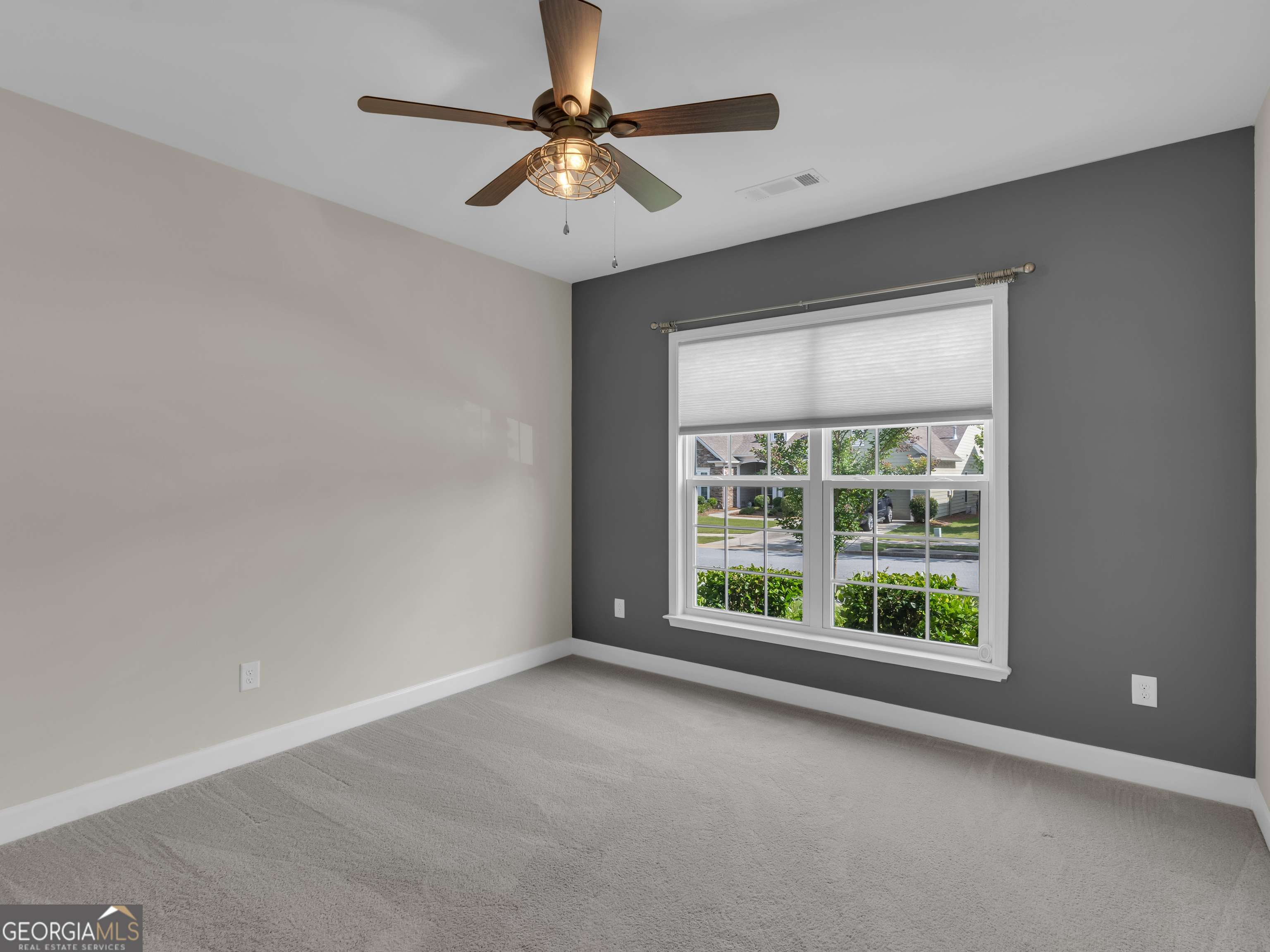 Griffin, GA 30223,302 Burberry CT