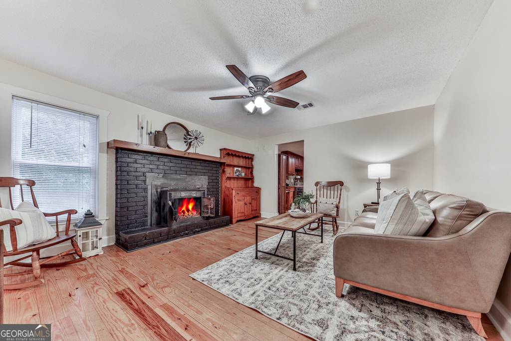 Canton, GA 30114,776 Green DR