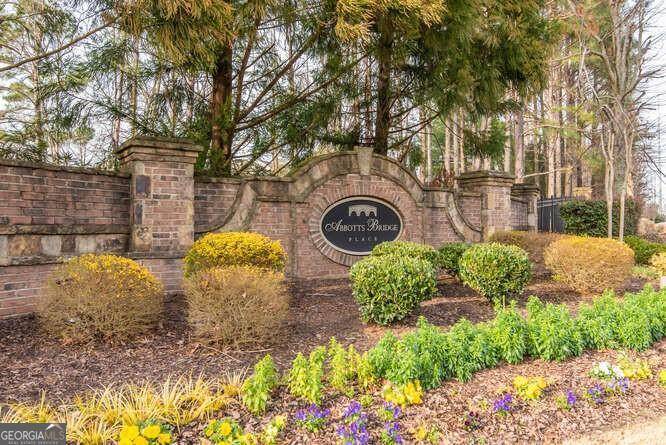 Duluth, GA 30097,6127 Prestwood DR