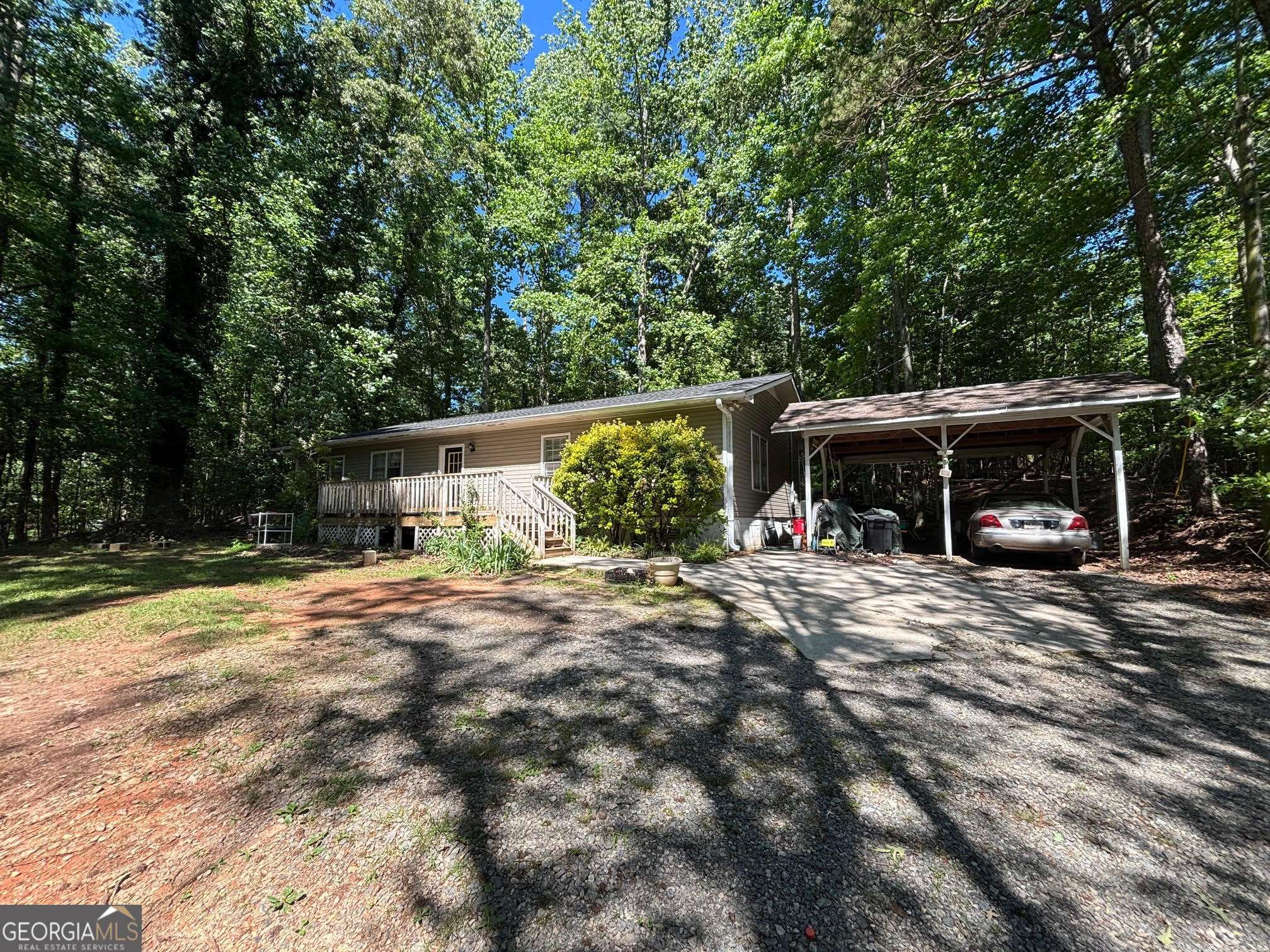 Cleveland, GA 30528,992 Tom Bell RD